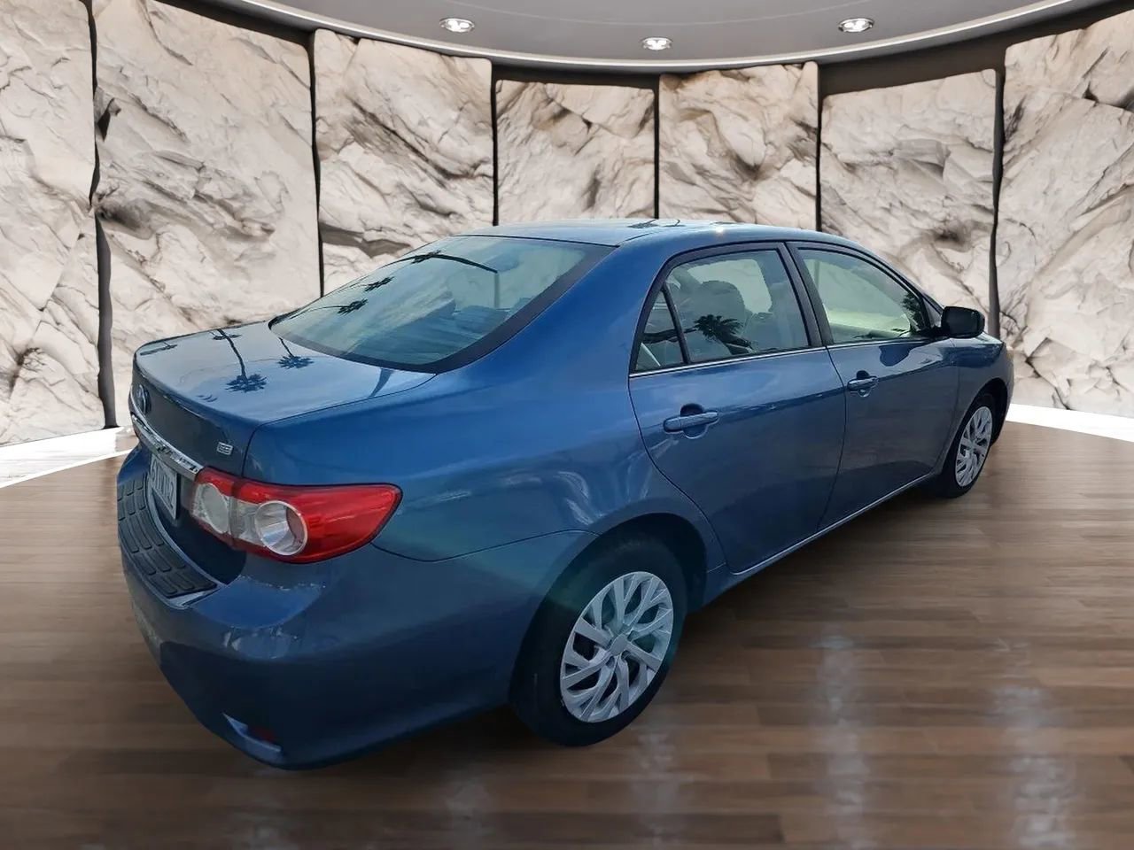 Used 2013 Toyota Corolla LE FWD image 6