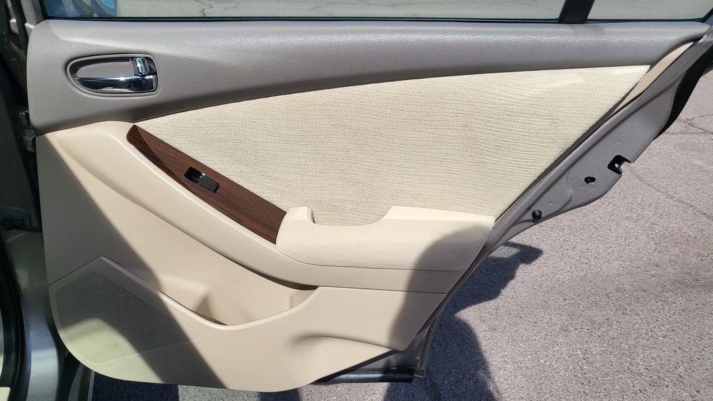 Used 2011 Nissan Altima 2.5 S w/ Convenience Pkg image 18