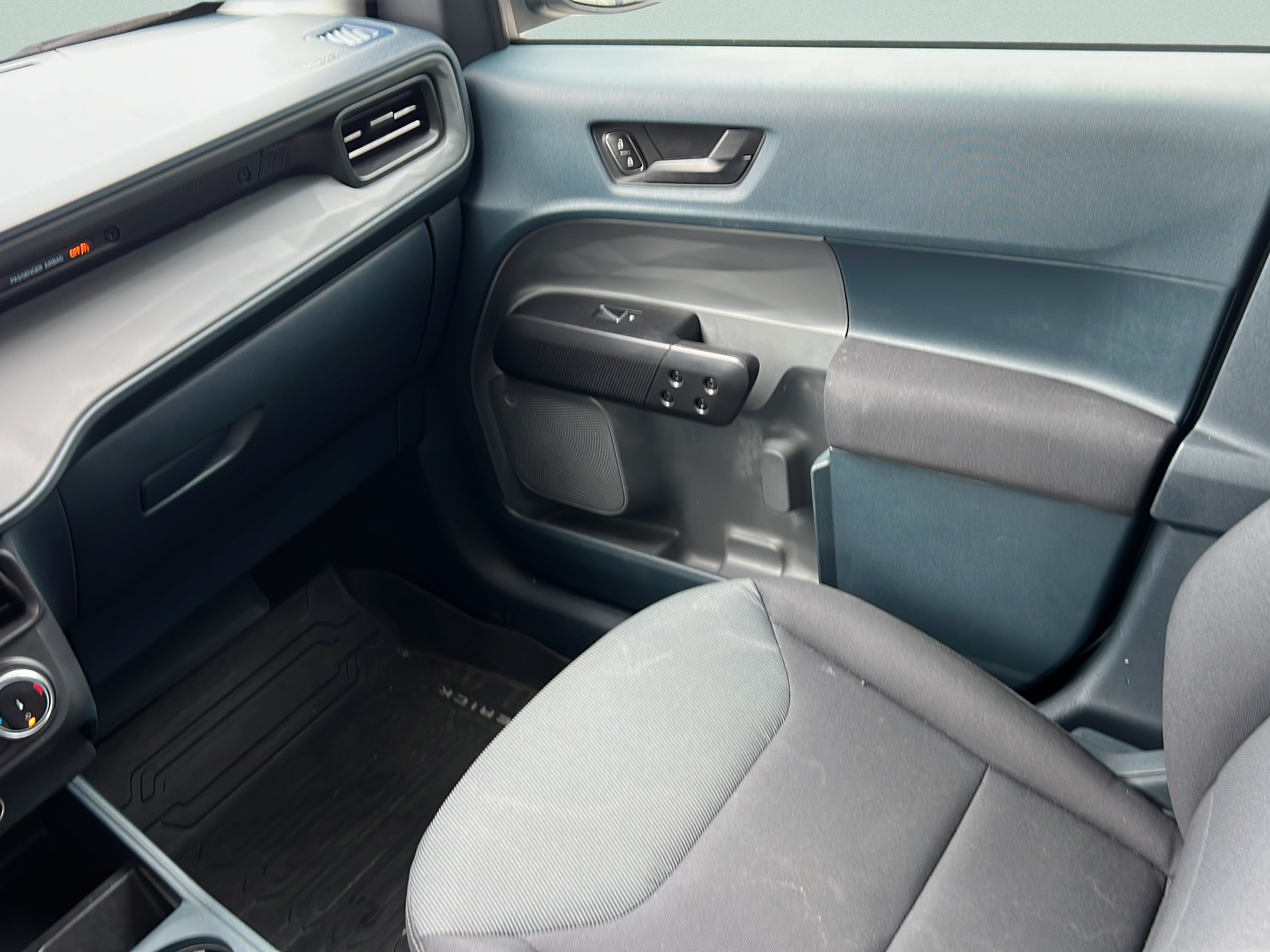 Used 2022 Ford Maverick XL FWD image 13