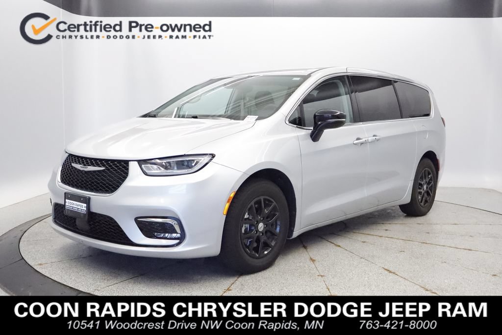 Certified 2024 Chrysler Pacifica Touring-L