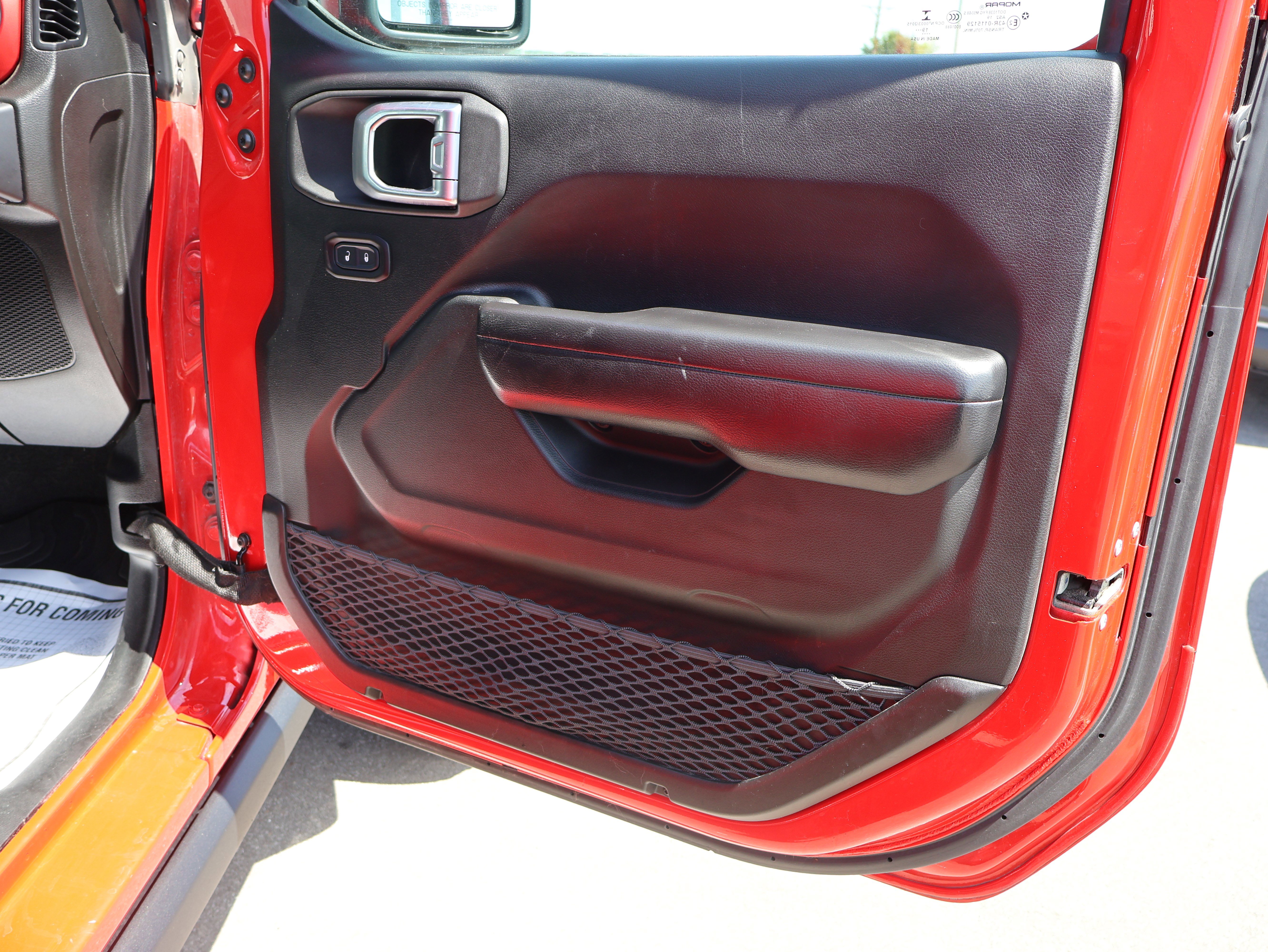 Used 2020 Jeep Wrangler Unlimited Rubicon AWD/4WD image 10