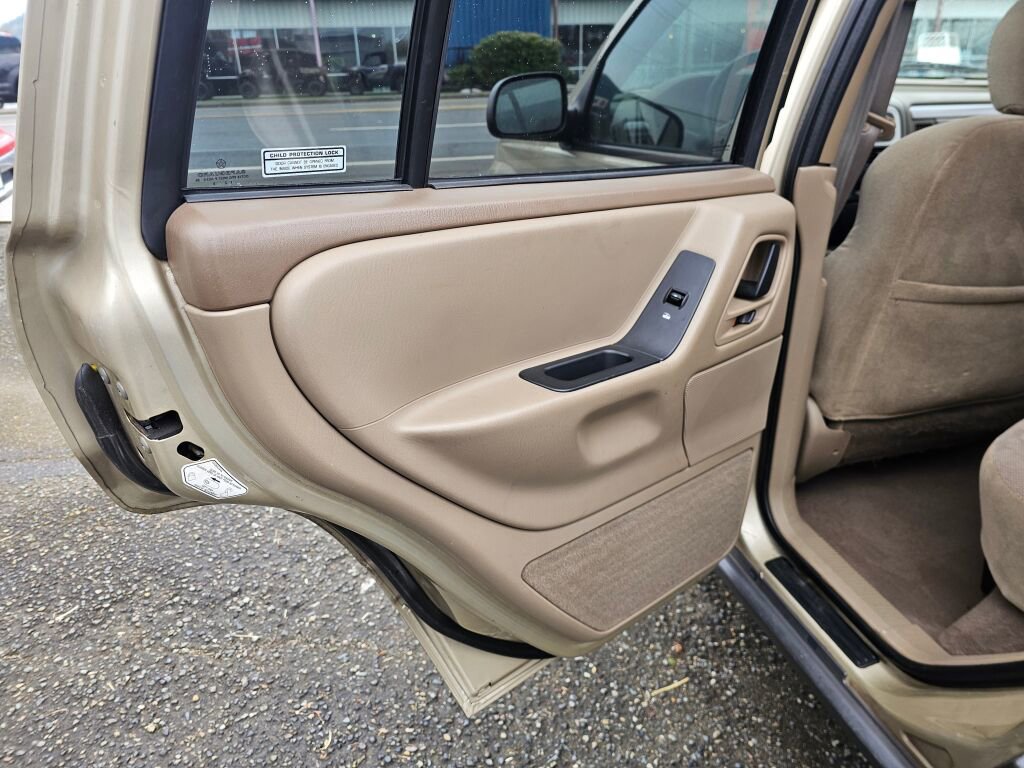 Used 2001 Jeep Grand Cherokee Laredo image 19