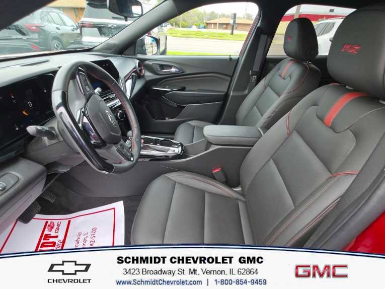 Used 2025 Chevrolet Trax RS w/ Driver Confidence Package image 12