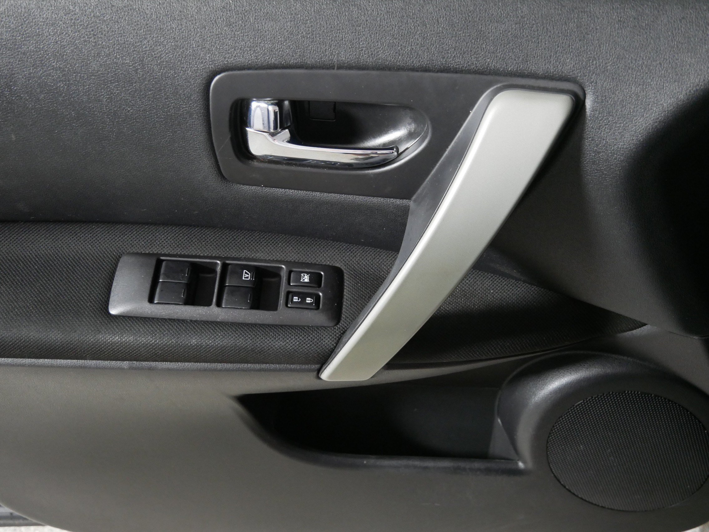 Used 2013 Nissan Rogue S w/ Special Edition Pkg AWD/4WD image 19