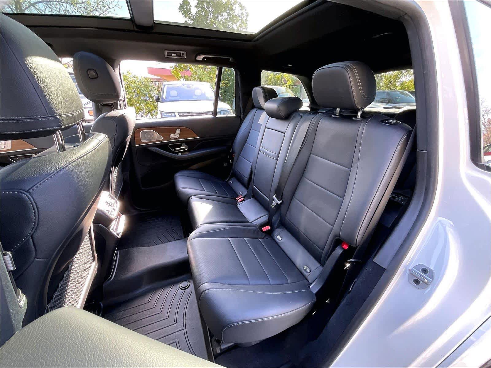 Used 2022 Mercedes-Benz GLS 450 4MATIC image 26