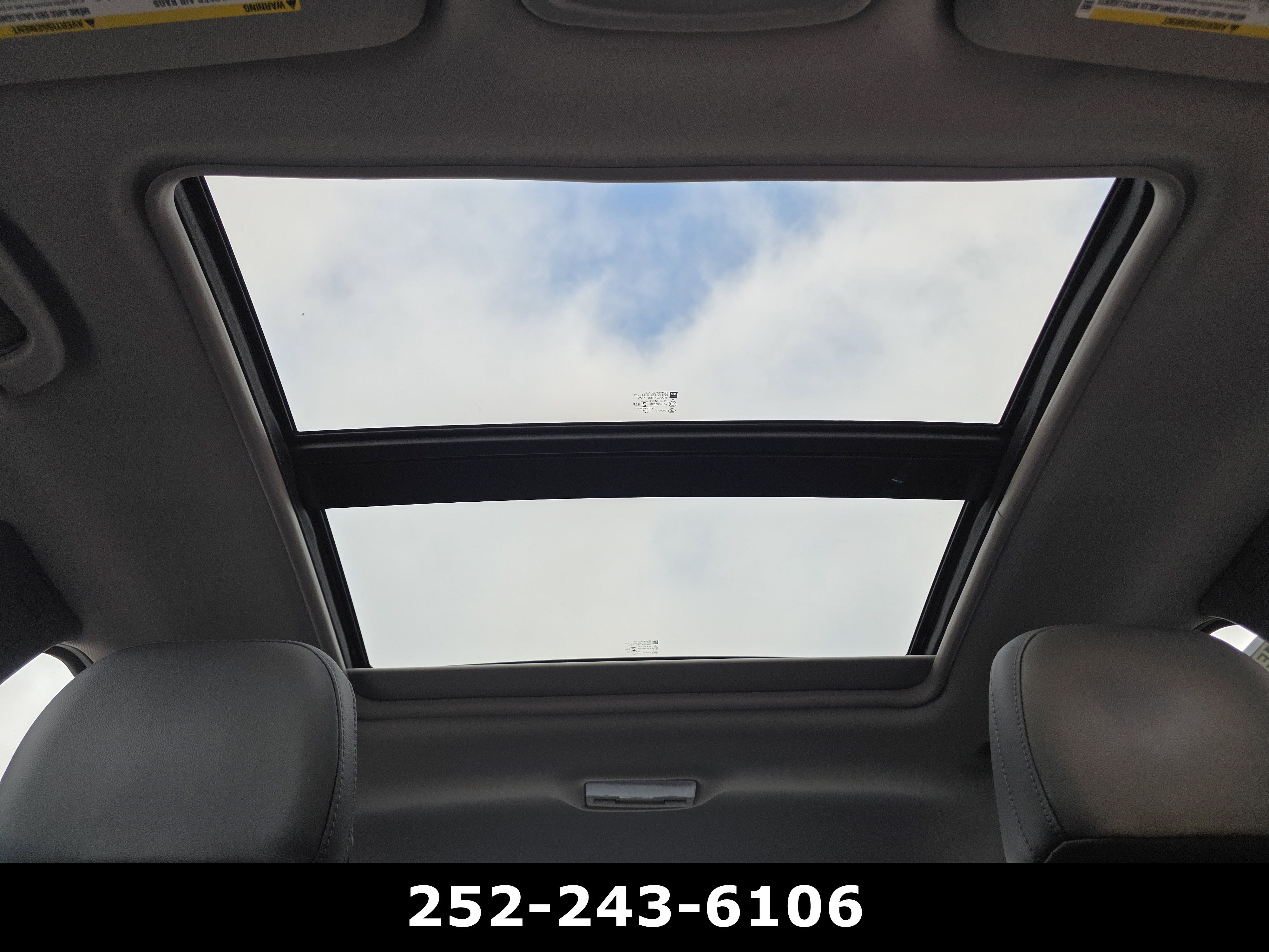 Used 2018 Chevrolet Malibu LT w/ Leather Package image 12