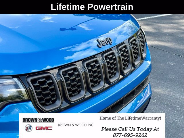 Used 2026 Jeep Compass Latitude AWD/4WD image 14