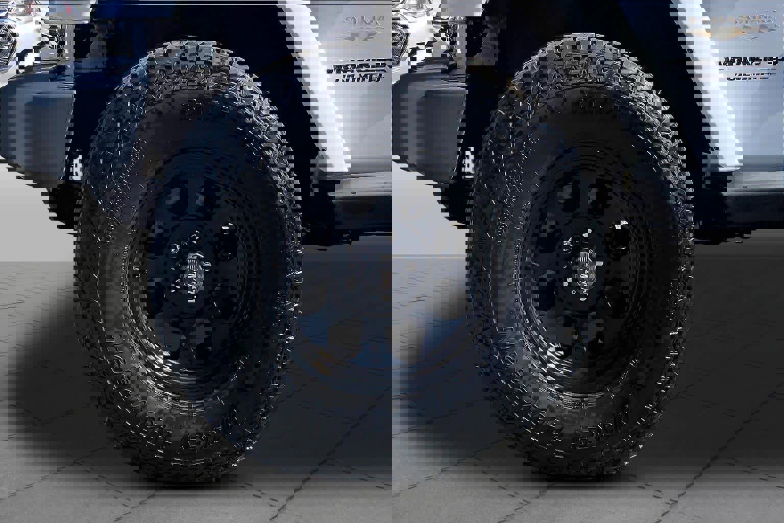 Used 2015 Jeep Wrangler Unlimited Sahara w/ Max Tow Package image 11