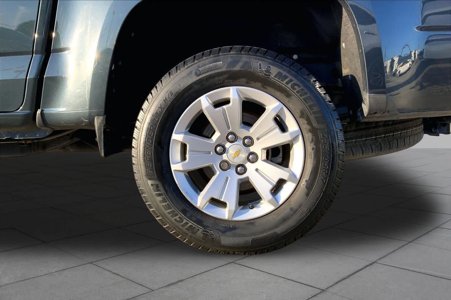 Used 2018 Chevrolet Colorado LT w/ Luxury Package, Chrome RWD image 9