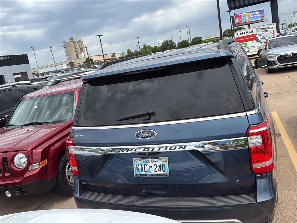 Used 2019 Ford Expedition Max XLT w/ Equipment Group 202A AWD/4WD image 10