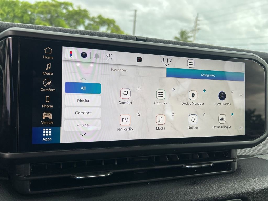 Certified 2024 Jeep Gladiator Sport image 36