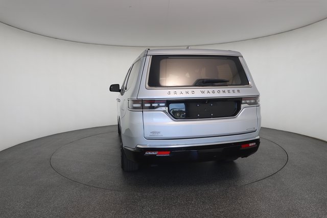 Used 2023 Jeep Grand Wagoneer Series III image 13
