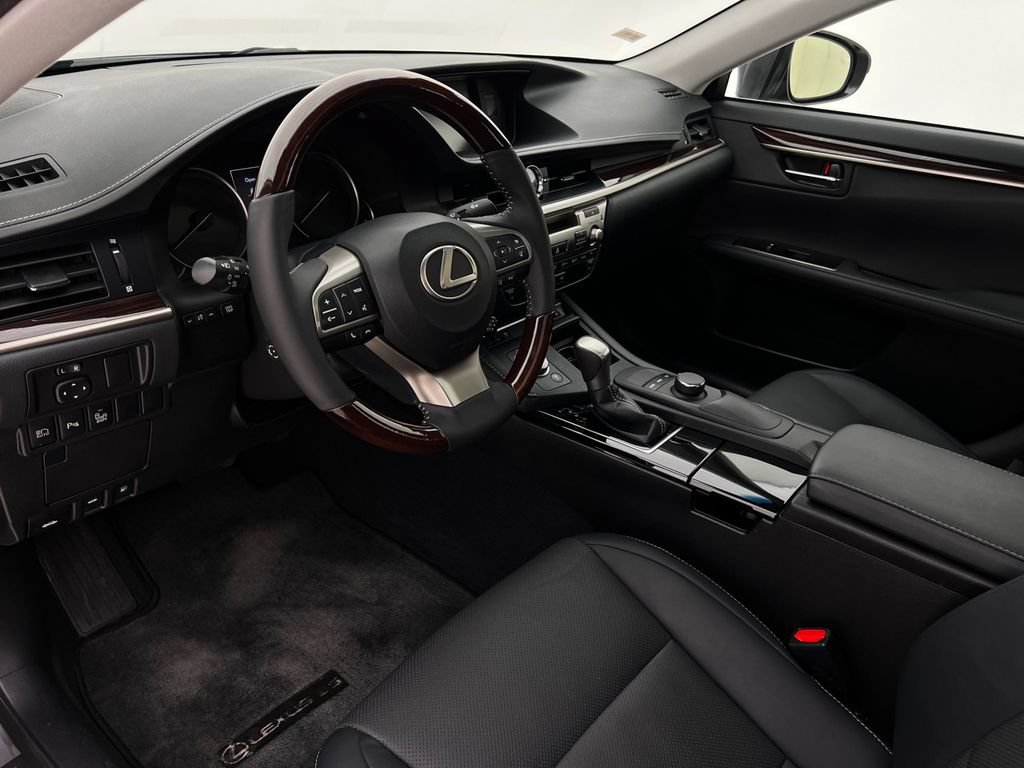Used 2017 Lexus ES 350 w/ Premium Package FWD image 18