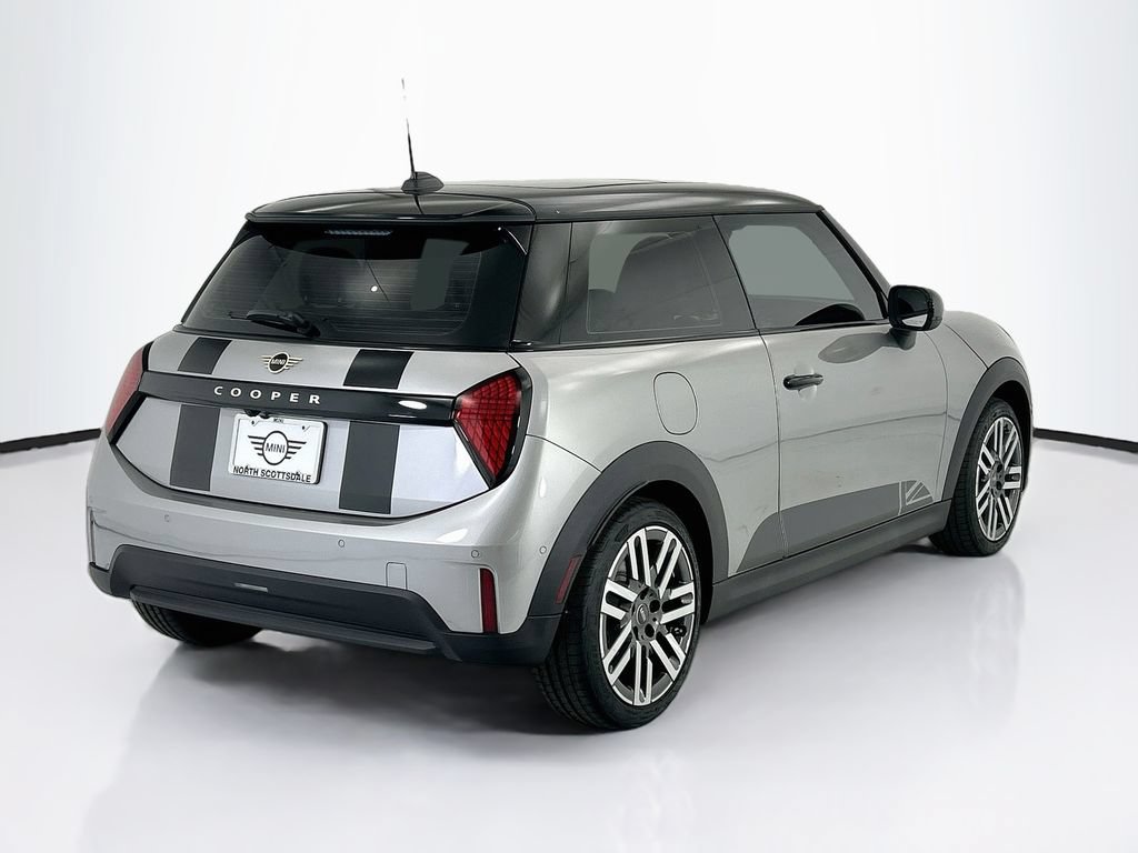 New 2026 MINI Cooper 2-Door Hardtop FWD image 5