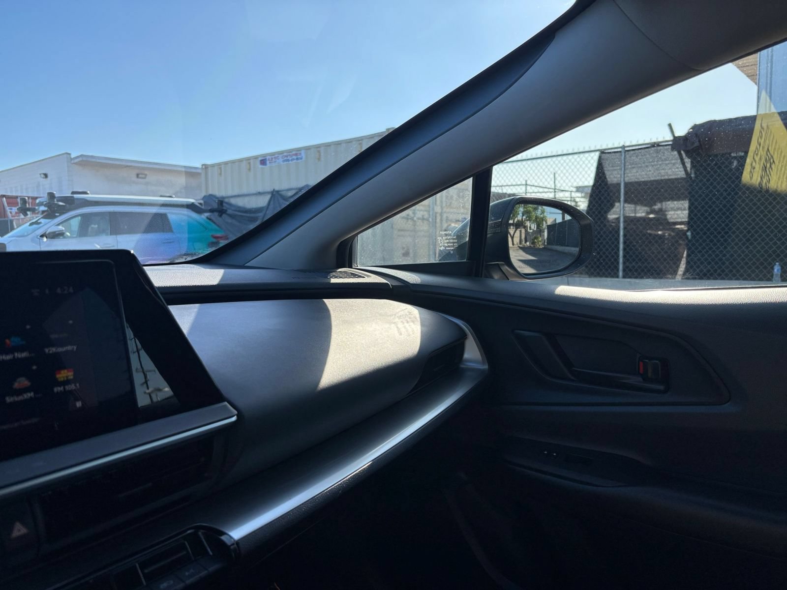 Used 2024 Toyota Prius LE FWD image 34