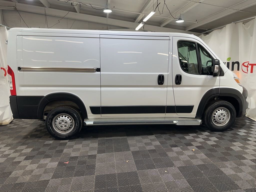 Used 2025 RAM ProMaster 2500 w/ U-Haul Equipment Group image 10