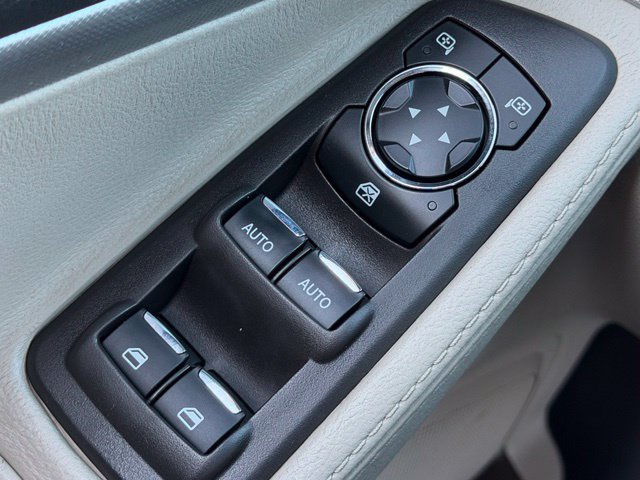Used 2014 Ford Explorer XLT AWD/4WD image 17