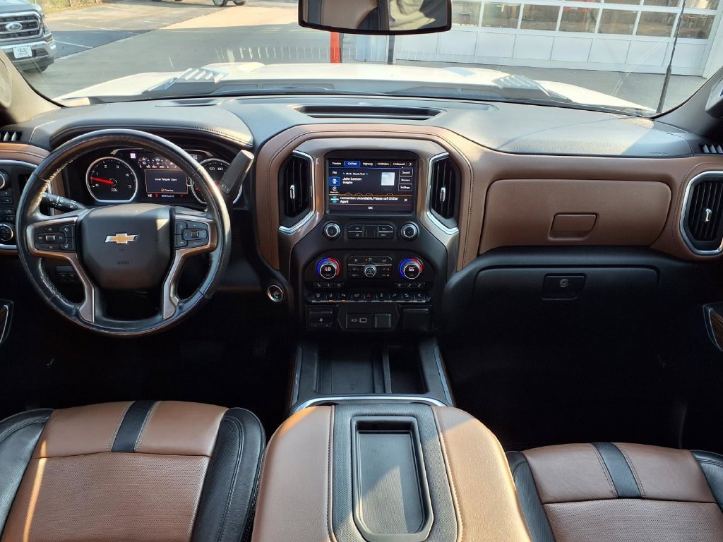 Used 2022 Chevrolet Silverado 2500 High Country w/ Safety Package II AWD/4WD image 3