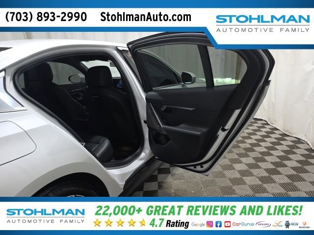 Used 2024 BMW 530i xDrive w/ Premium Package image 30