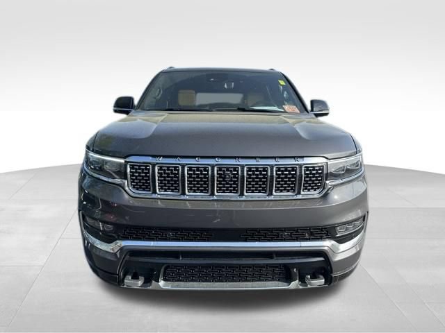 Used 2025 Jeep Grand Wagoneer L Series III w/ Rear Seat Video Group 1 AWD/4WD image 12