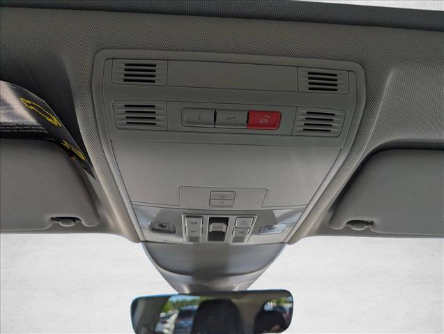 New 2026 Volkswagen Taos SE FWD image 20