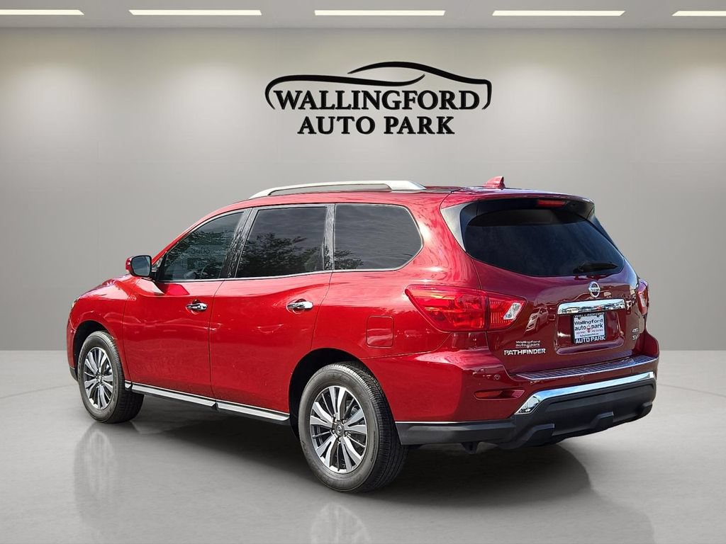 Used 2020 Nissan Pathfinder SV AWD/4WD image 3