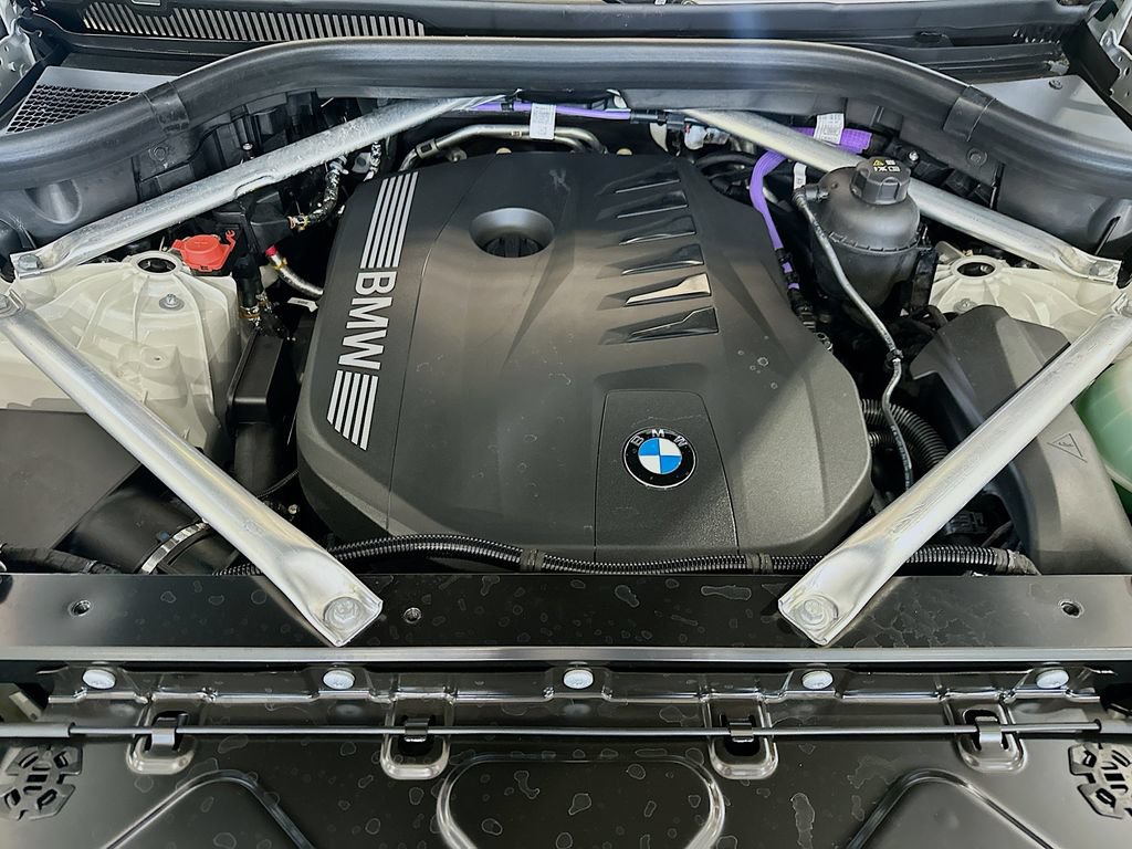 New 2026 BMW X5 xDrive40i w/ M Sport Package AWD/4WD image 31