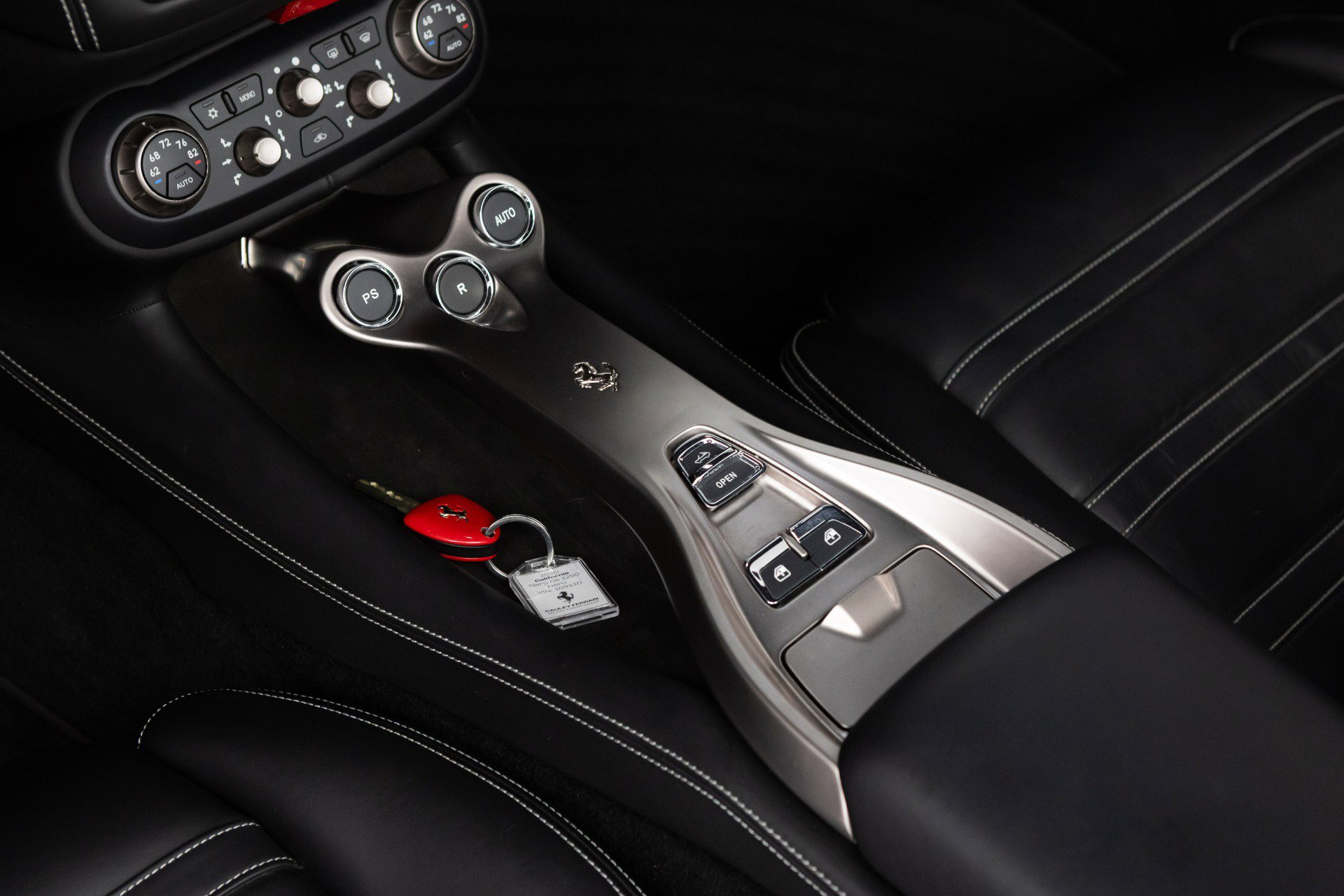 Used 2010 Ferrari California image 89