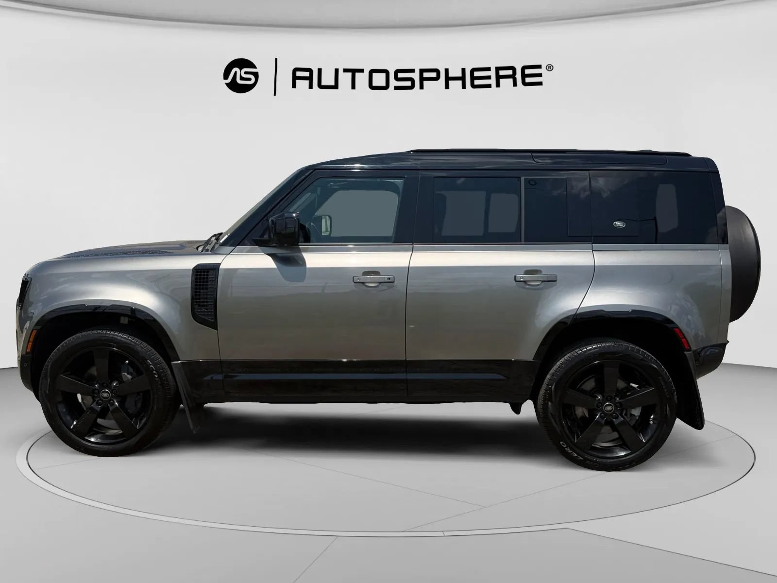 Used 2023 Land Rover Defender 110 X-Dynamic SE AWD/4WD image 4