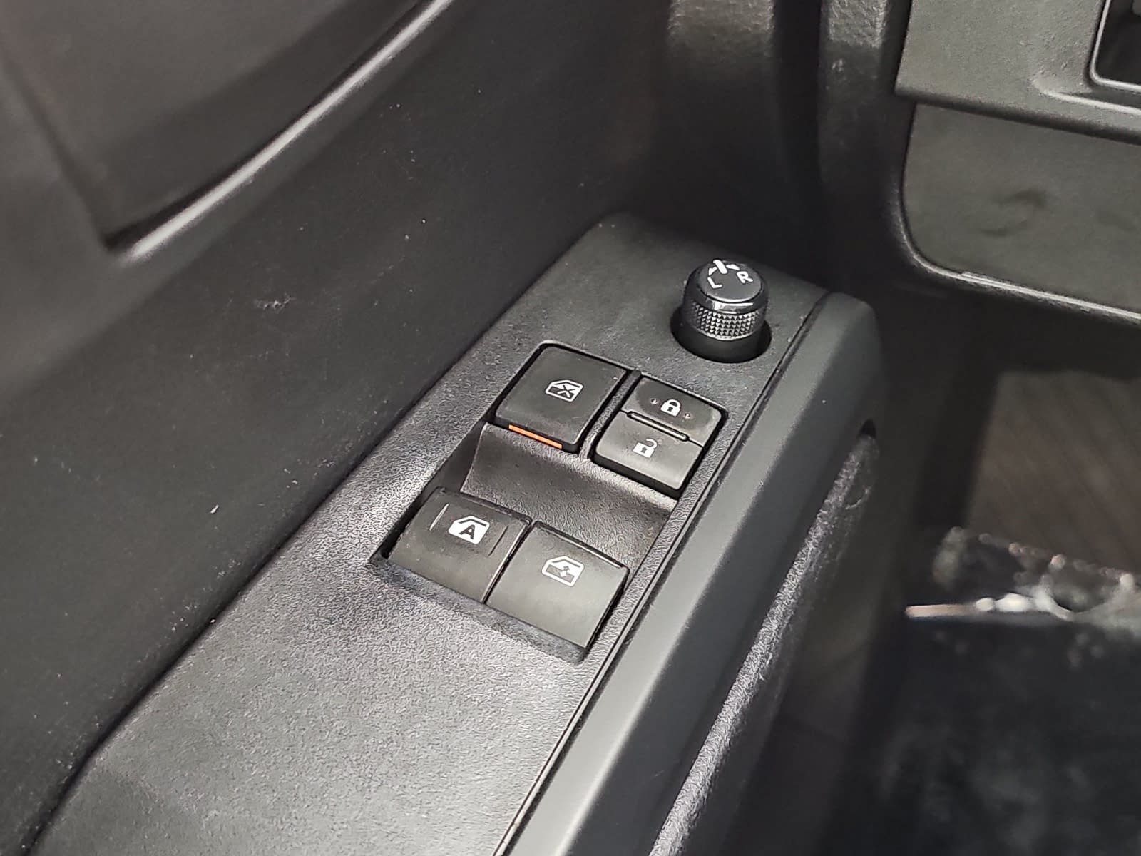 Used 2019 Toyota Tacoma SR RWD image 24