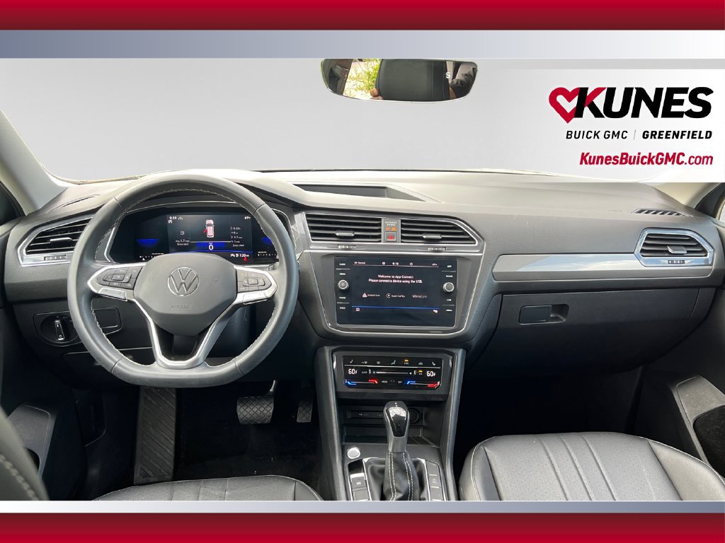 Used 2023 Volkswagen Tiguan SE AWD/4WD image 27