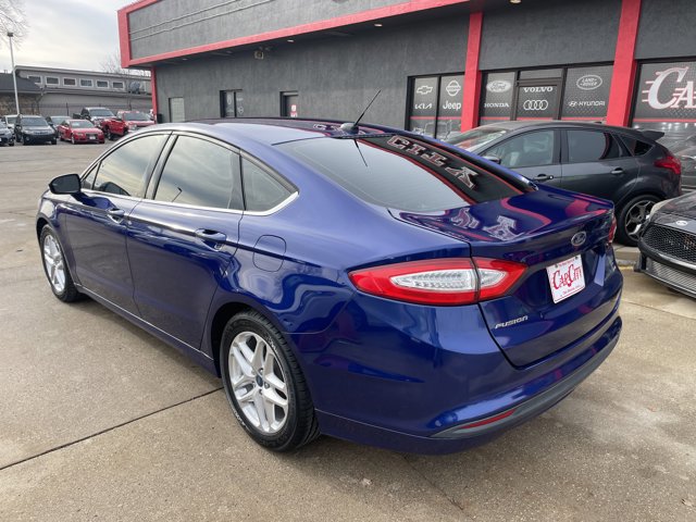 Used 2013 Ford Fusion SE FWD image 3
