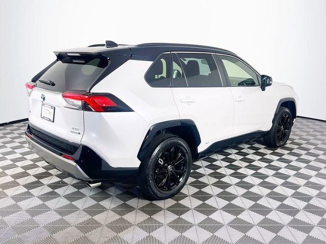 Used 2023 Toyota RAV4 XSE AWD/4WD image 8