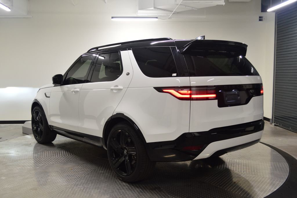 Used 2023 Land Rover Discovery S R-Dynamic AWD/4WD image 3