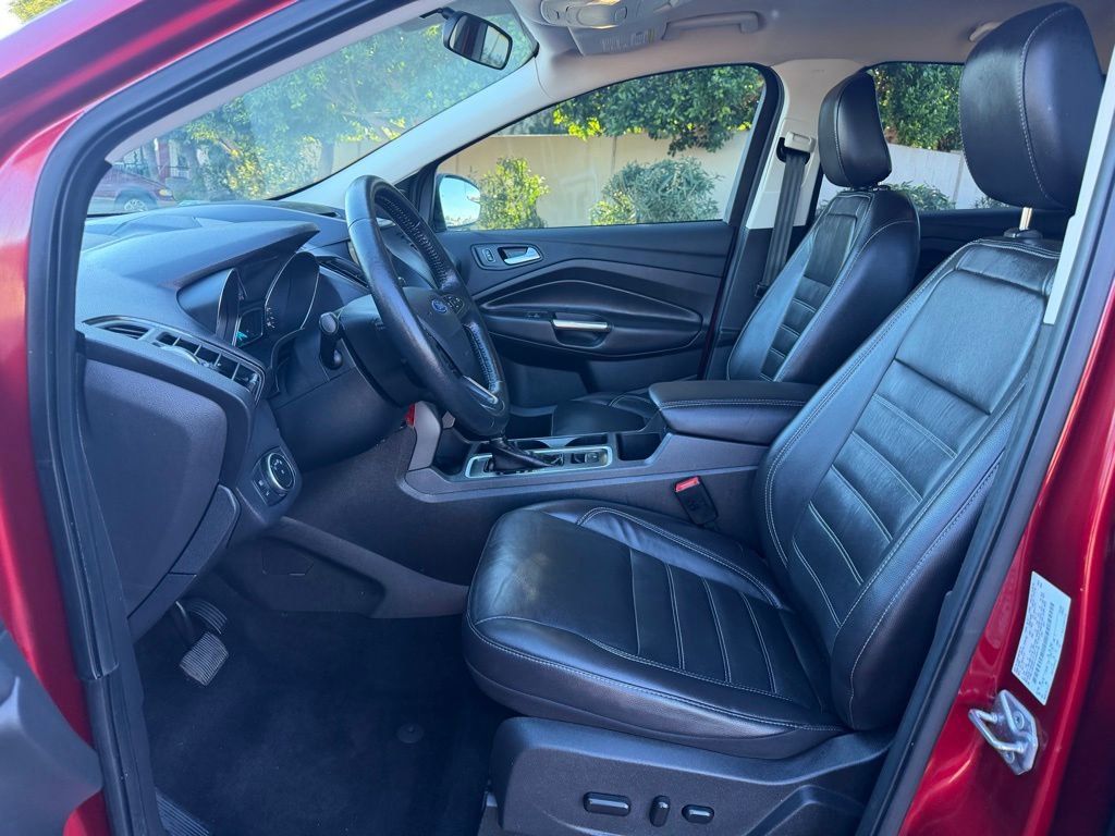 Used 2018 Ford Escape SEL image 19