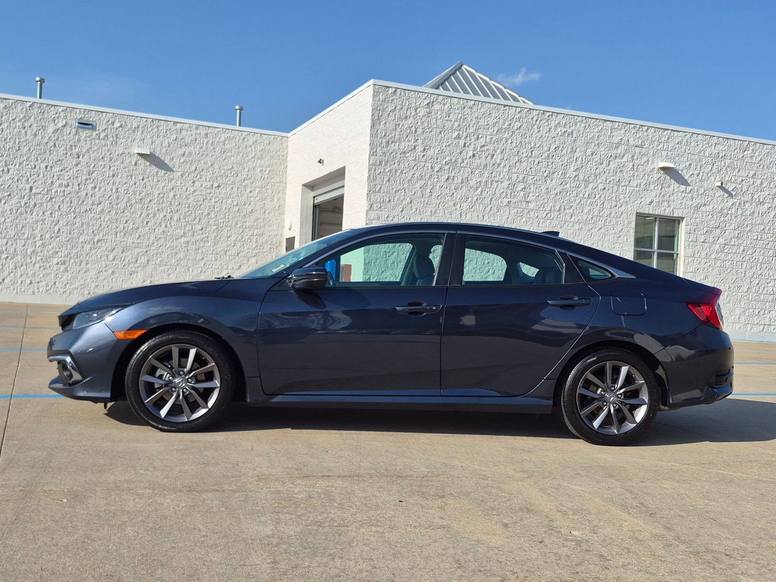 Used 2020 Honda Civic EX image 10