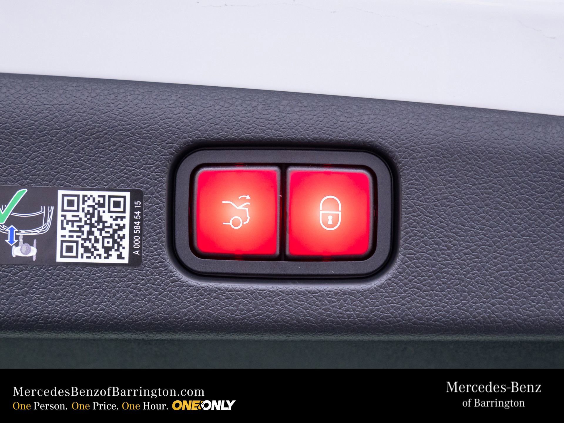 New 2026 Mercedes-Benz E 450 4MATIC Sedan image 36