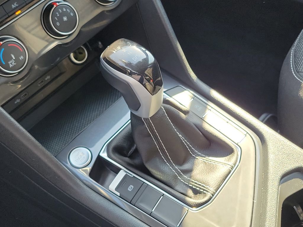 Used 2024 Volkswagen Tiguan S FWD image 13