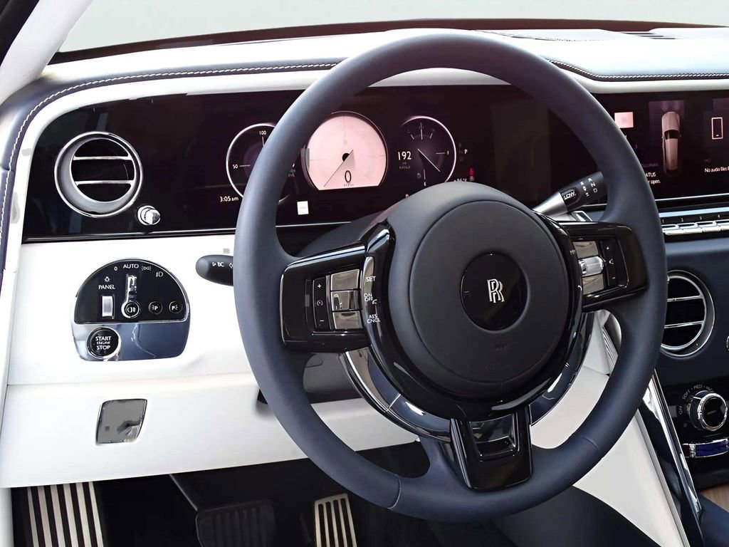 Certified 2025 Rolls-Royce Cullinan image 20