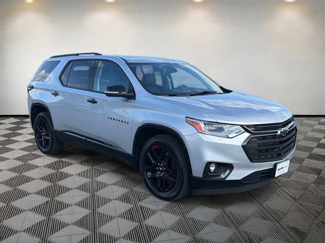 Used 2021 Chevrolet Traverse Premier w/ Redline Edition AWD/4WD image 3
