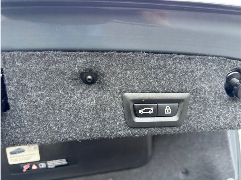 Used 2016 BMW M5 image 45