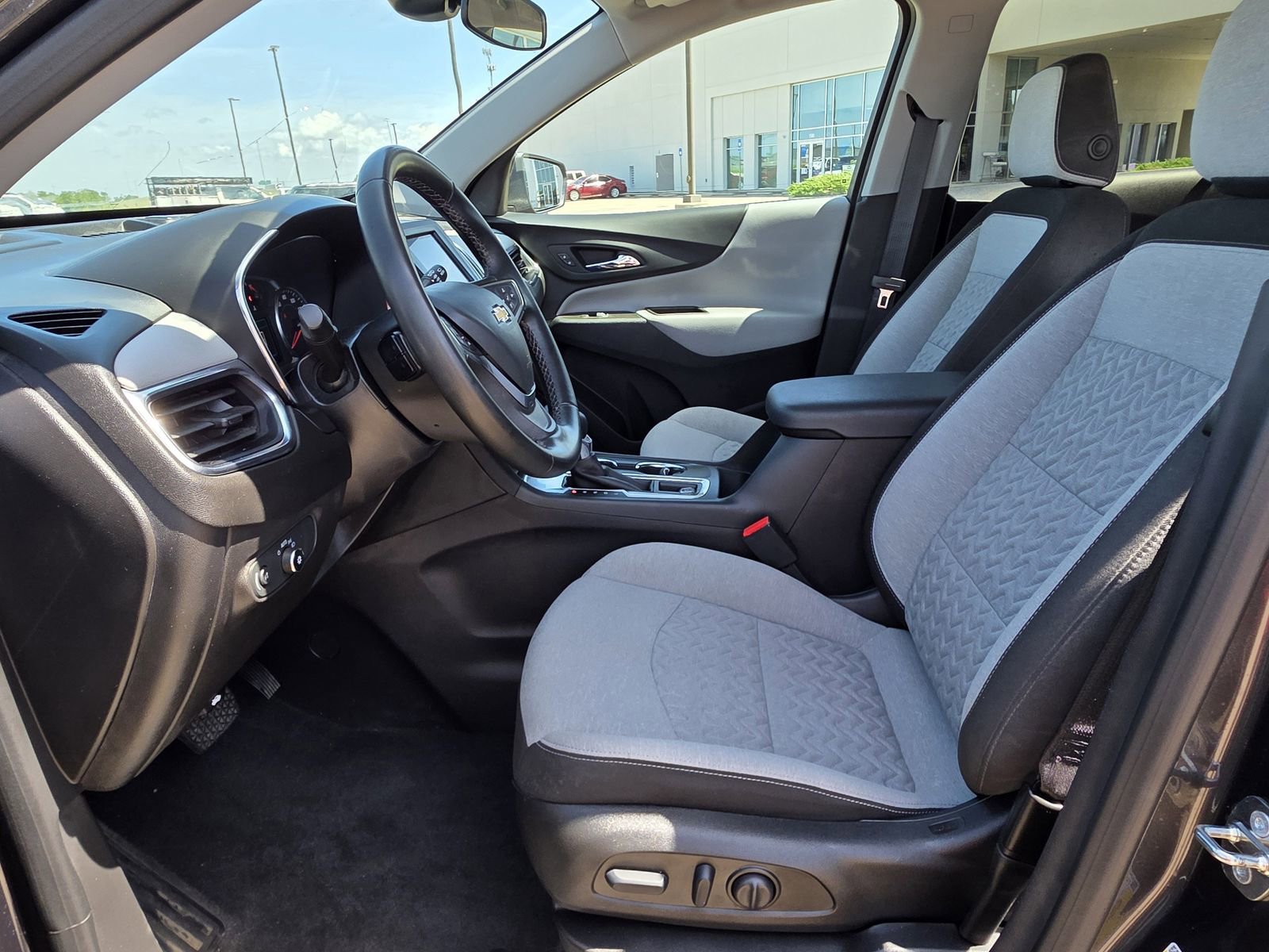 Used 2023 Chevrolet Equinox LT FWD image 42