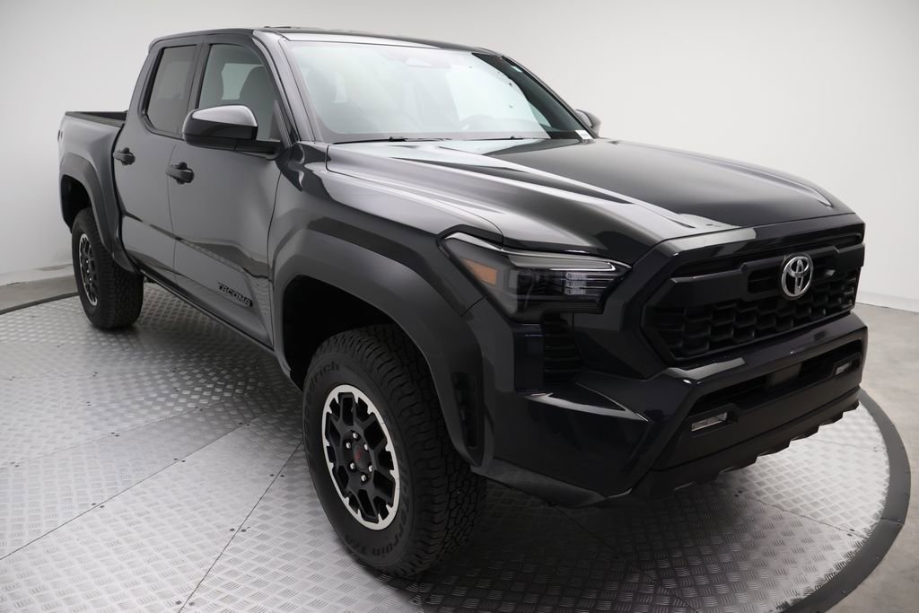 Certified 2025 Toyota Tacoma TRD Off-Road image 6