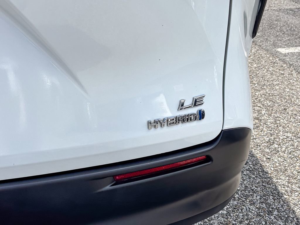 Used 2023 Toyota Sienna LE image 12