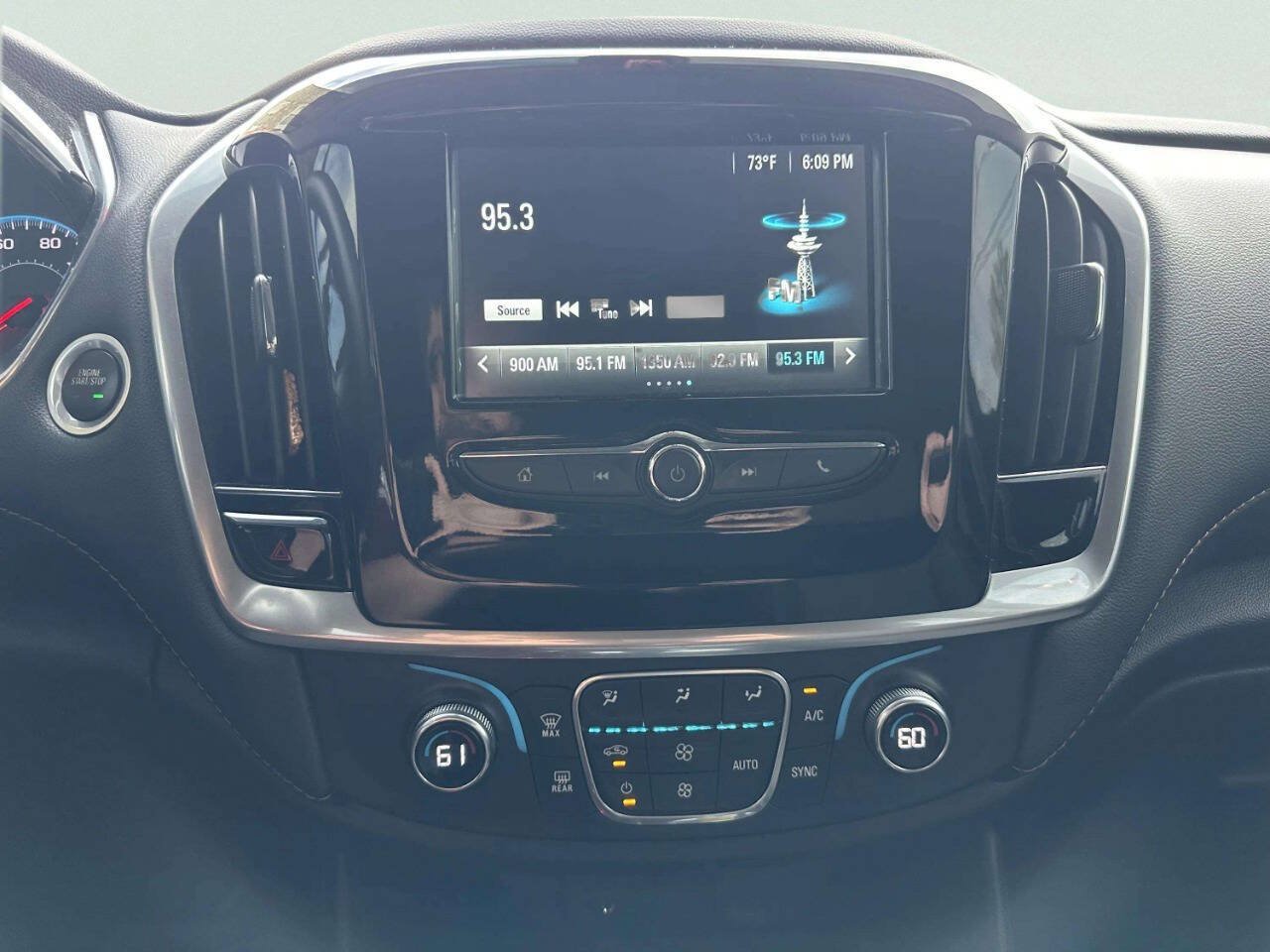 Used 2019 Chevrolet Traverse LS AWD/4WD image 27