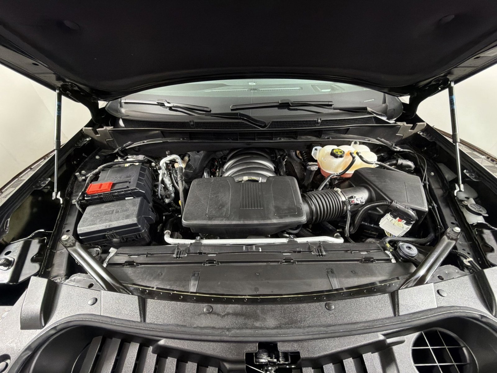 Used 2025 Cadillac Escalade ESV Luxury image 27