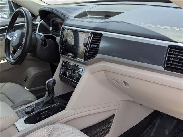 Used 2022 Volkswagen Atlas SEL Premium image 23