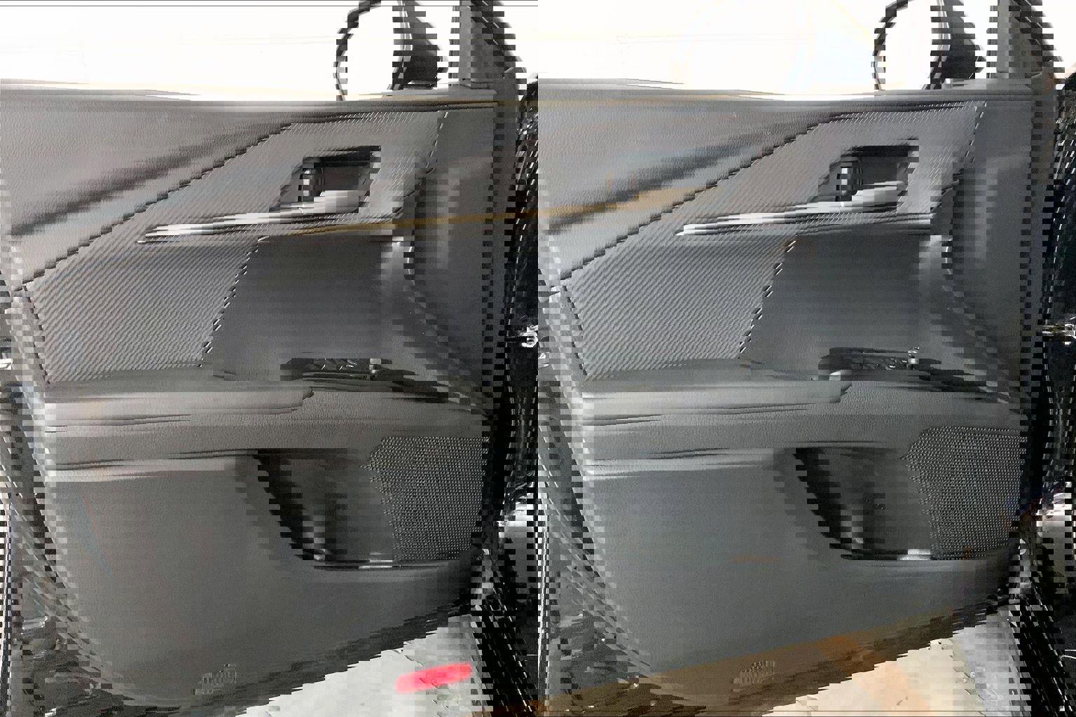 Used 2025 Toyota Camry SE image 24