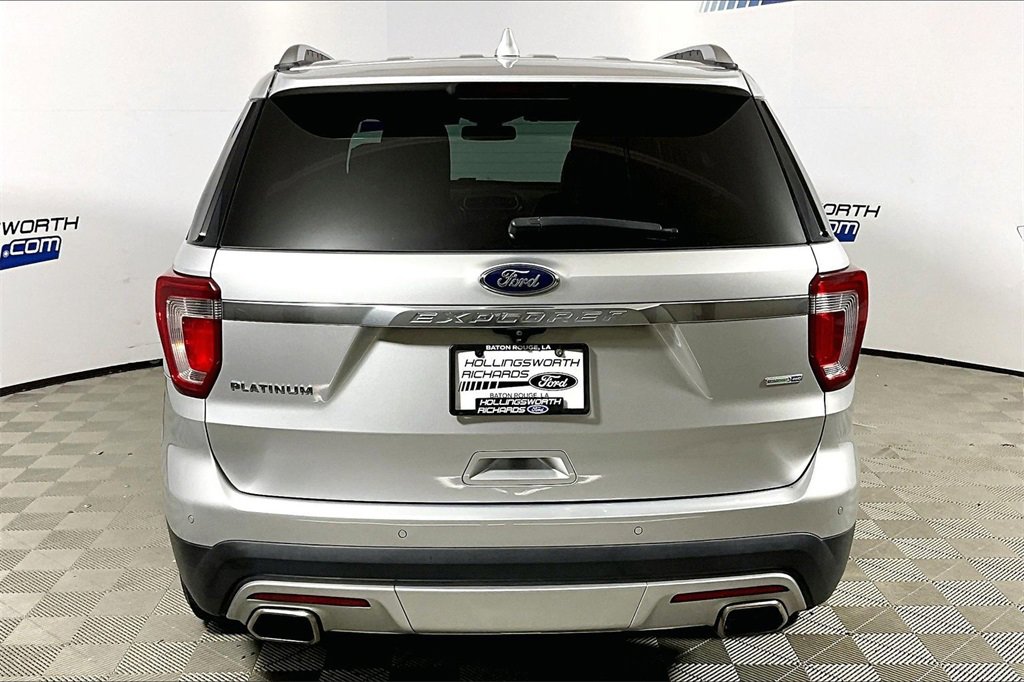 Certified 2017 Ford Explorer Platinum image 4