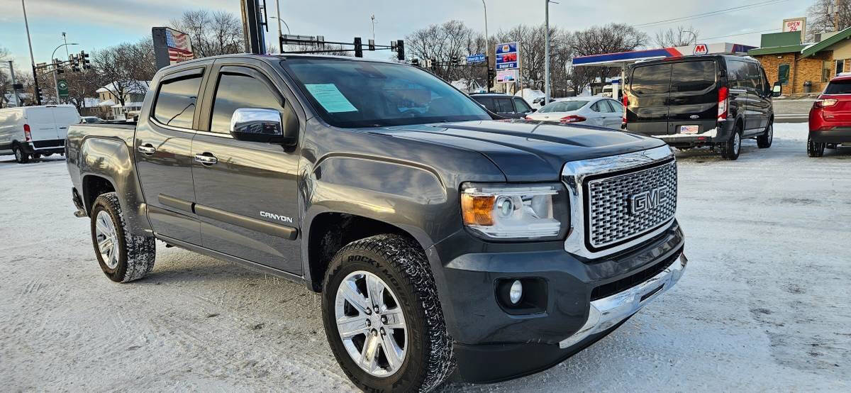 Used 2016 GMC Canyon SLT w/ Driver Alert Package image 4